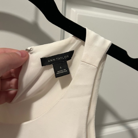 White Ann Taylor Tank - Picture 3 of 3
